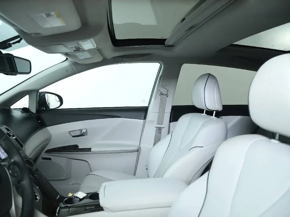 2013 Toyota Venza - Image 20 of 20