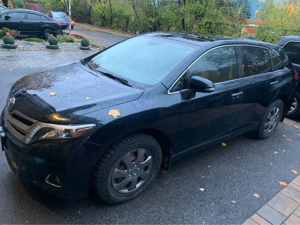 2013 Toyota Venza - Image 2 of 5
