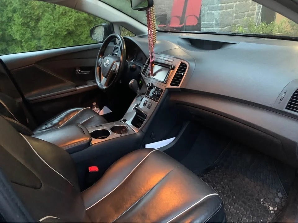 2013 Toyota Venza - Image 4 of 5