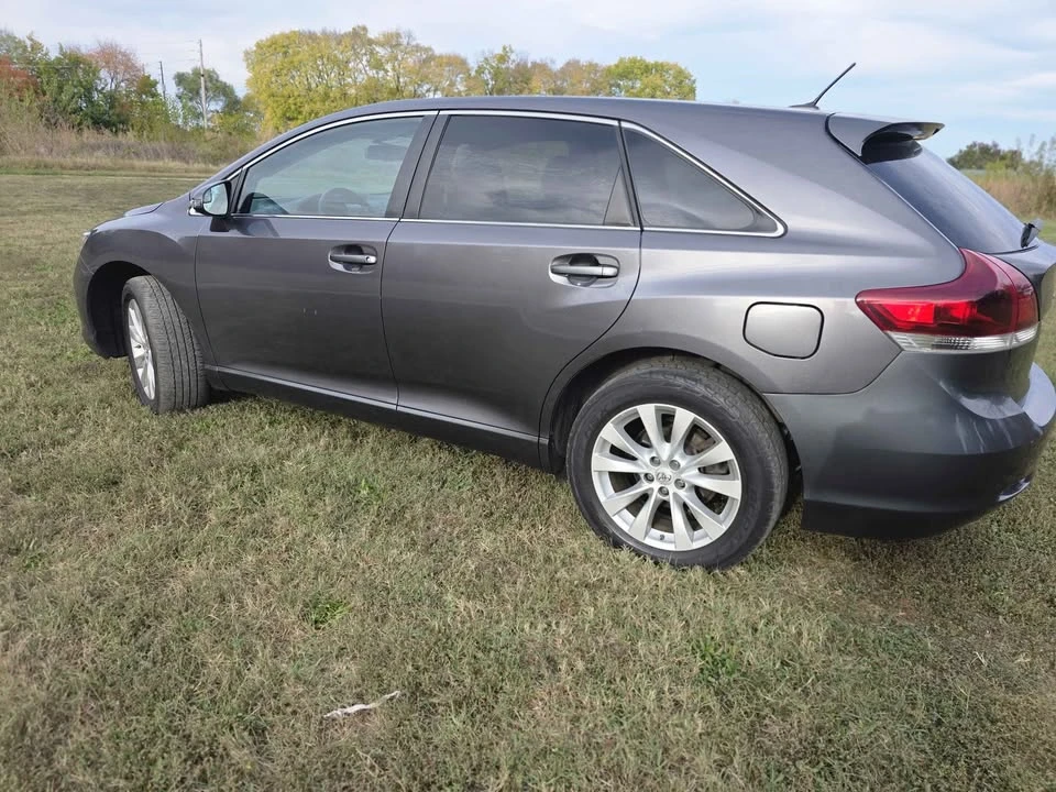 2013 Toyota Venza - Image 3 of 10