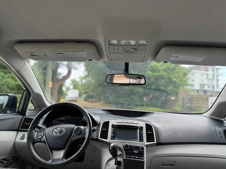 2013 Toyota Venza - Image 11 of 18