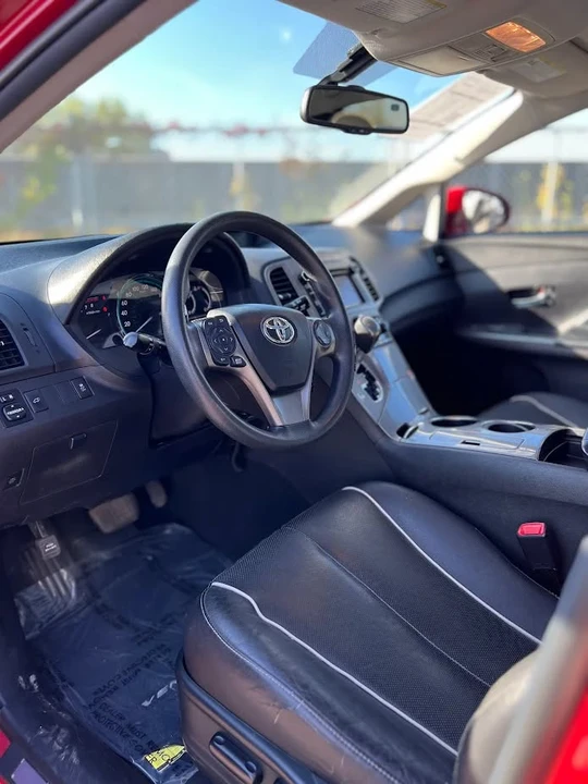 2013 Toyota Venza - Image 5 of 6