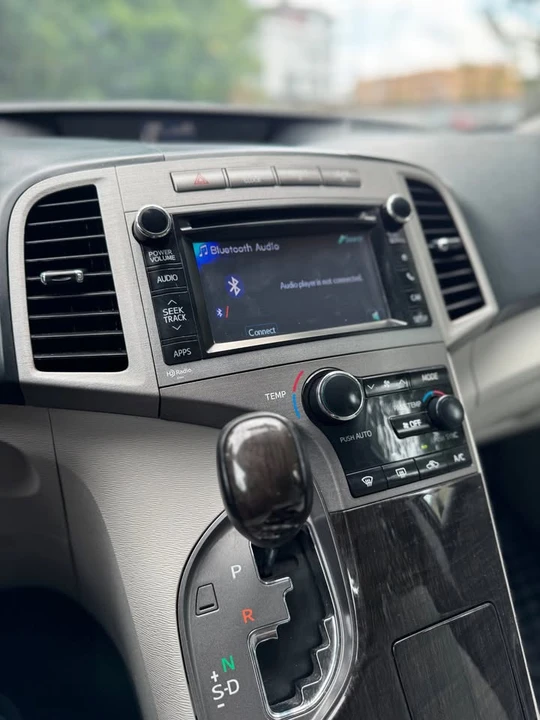 2013 Toyota Venza - Image 14 of 18