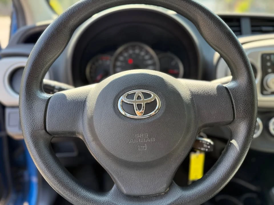 2013 Toyota Yaris - Image 17 of 18