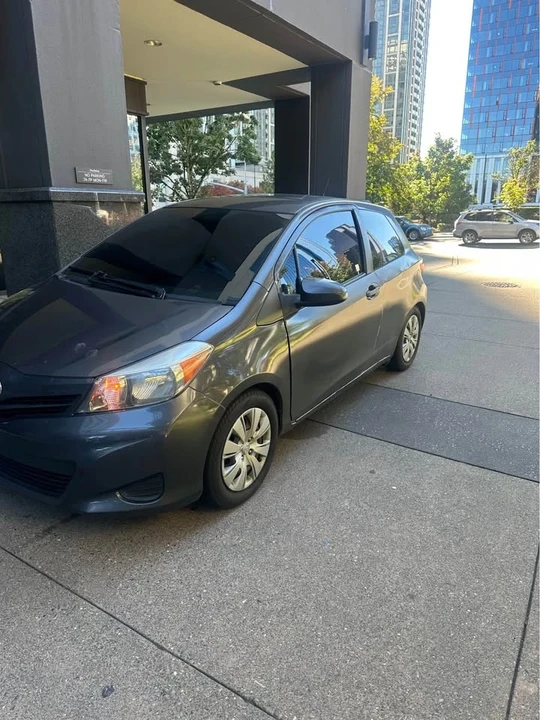 2013 Toyota Yaris - Image 4 of 15