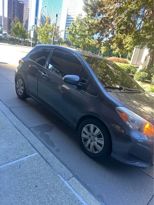 2013 Toyota Yaris - Image 3 of 15