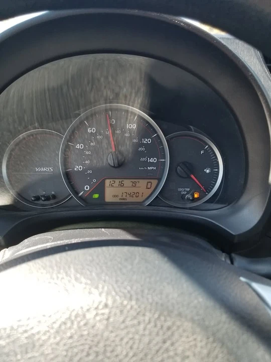 2013 Toyota Yaris - Image 11 of 11