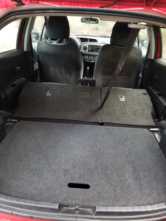2013 Toyota Yaris - Image 7 of 11