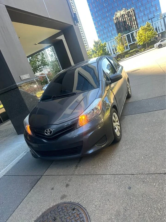2013 Toyota Yaris - Image 7 of 15