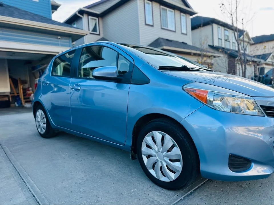 2013 Toyota Yaris - Image 2 of 14