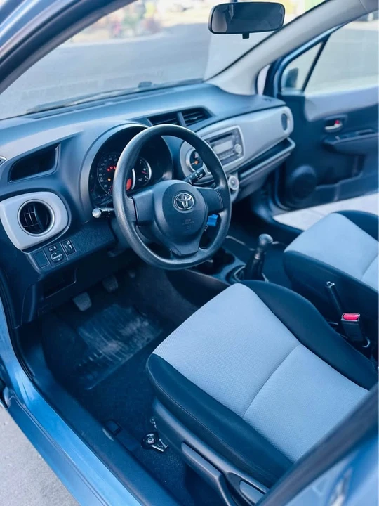 2013 Toyota Yaris - Image 12 of 14