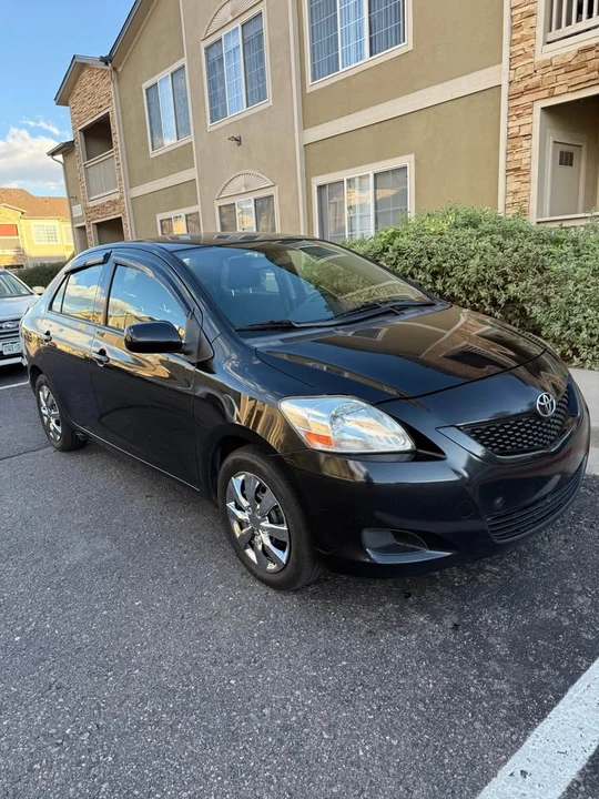 2013 Toyota Yaris - Image 3 of 8