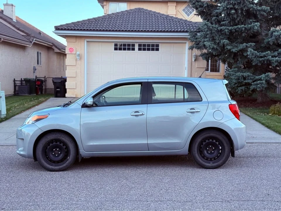 2013 Toyota Yaris - Image 2 of 11
