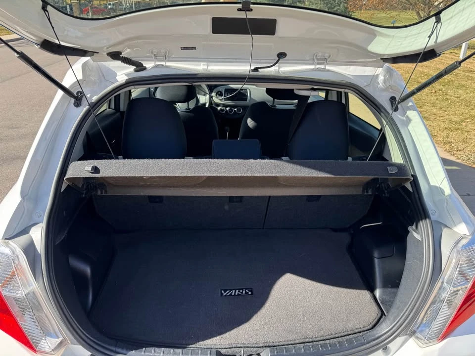 2013 Toyota Yaris - Image 14 of 15
