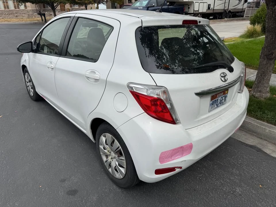 2013 Toyota Yaris - Image 2 of 7