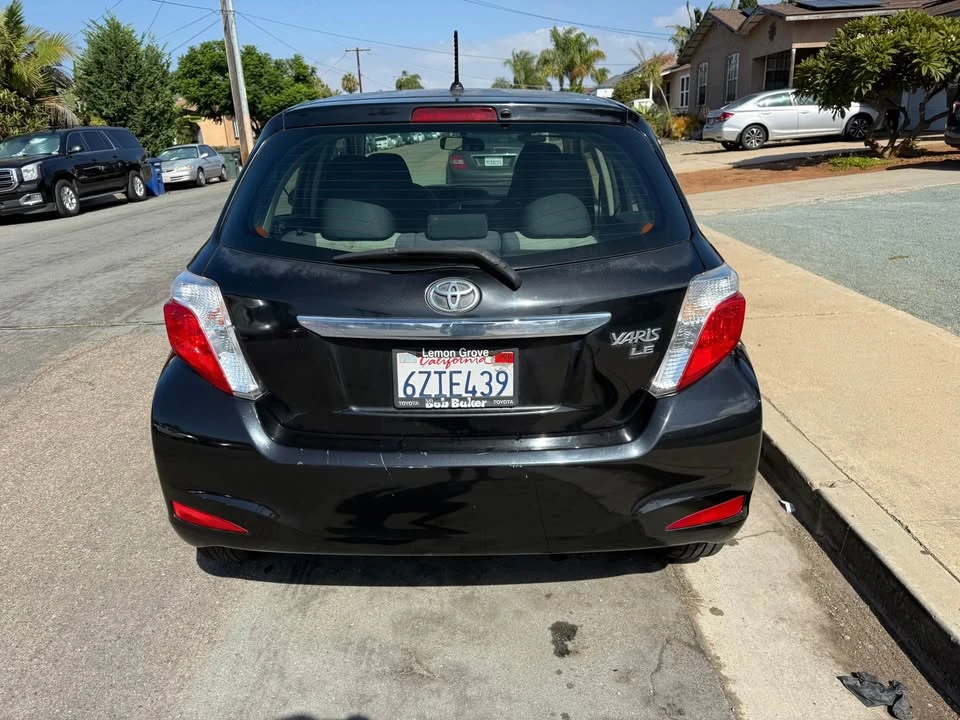 2013 Toyota Yaris - Image 4 of 10