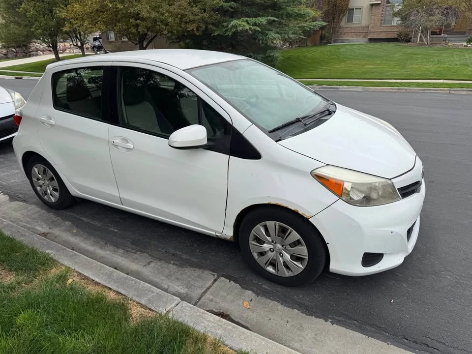 2013 Toyota Yaris - Image 3 of 7