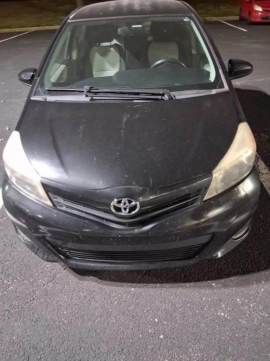 2013 Toyota Yaris - Image 8 of 18