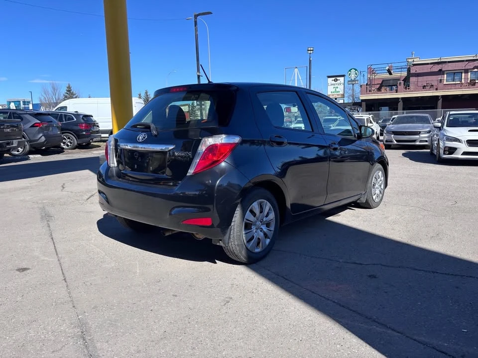 2013 Toyota Yaris - Image 3 of 13