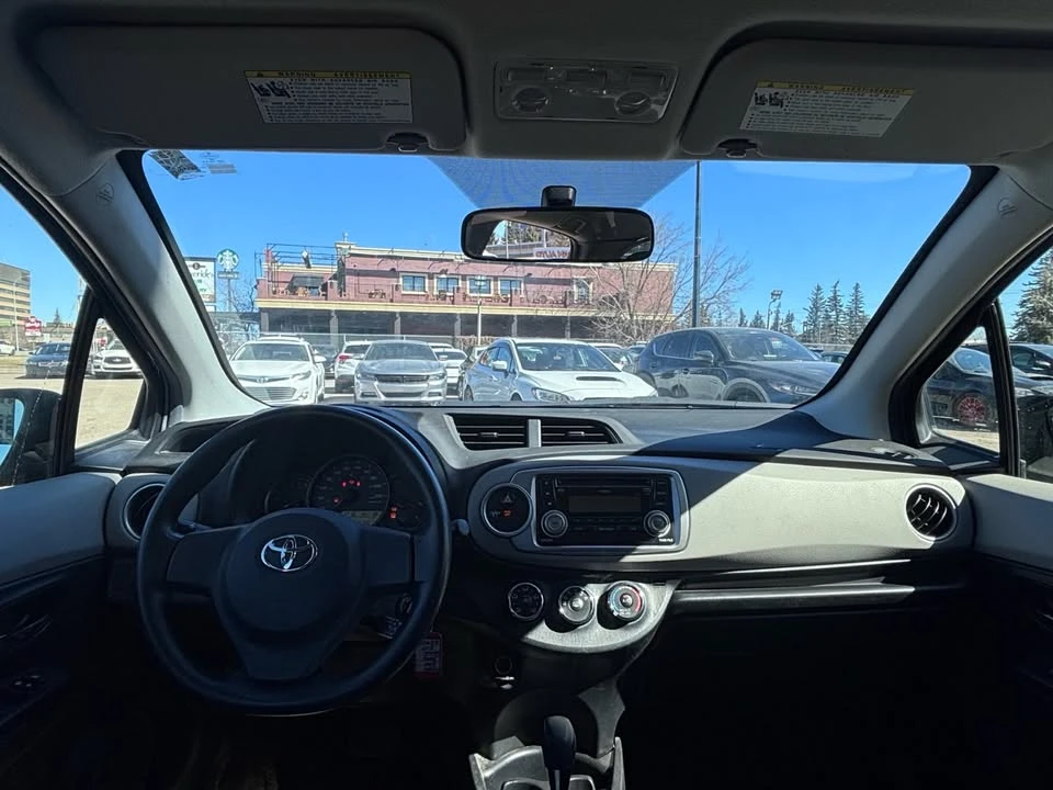 2013 Toyota Yaris - Image 8 of 13
