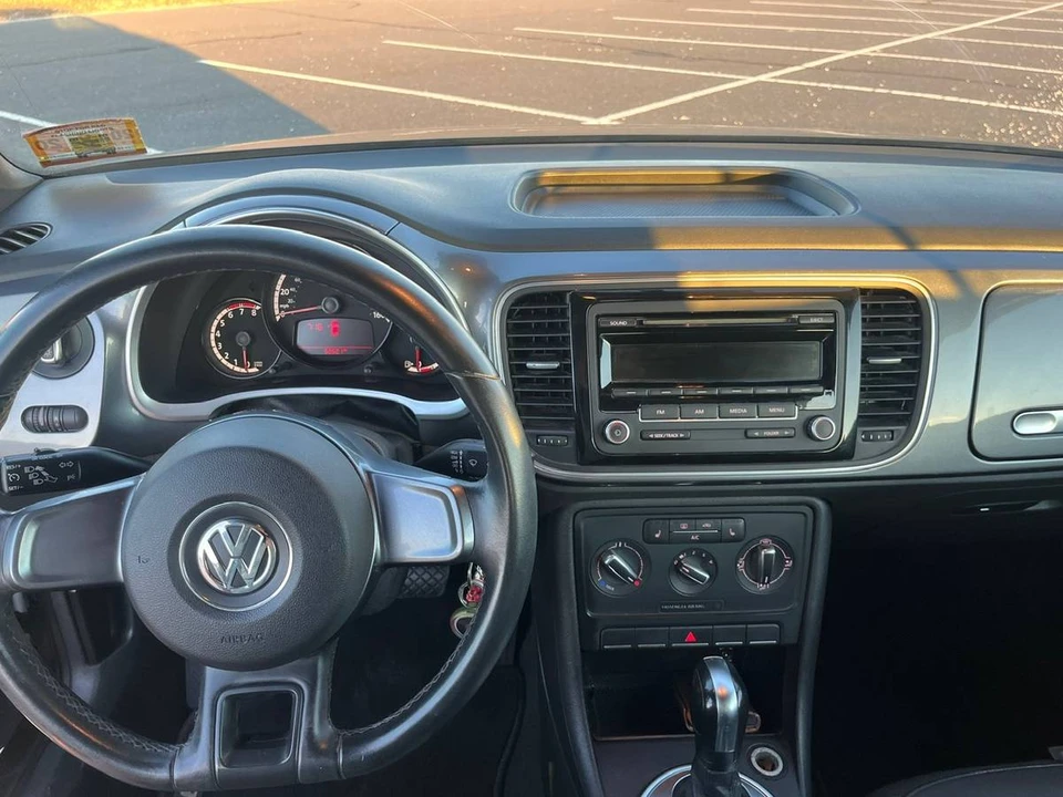 2013 Volkswagen A5 Beetle - Image 16 of 18