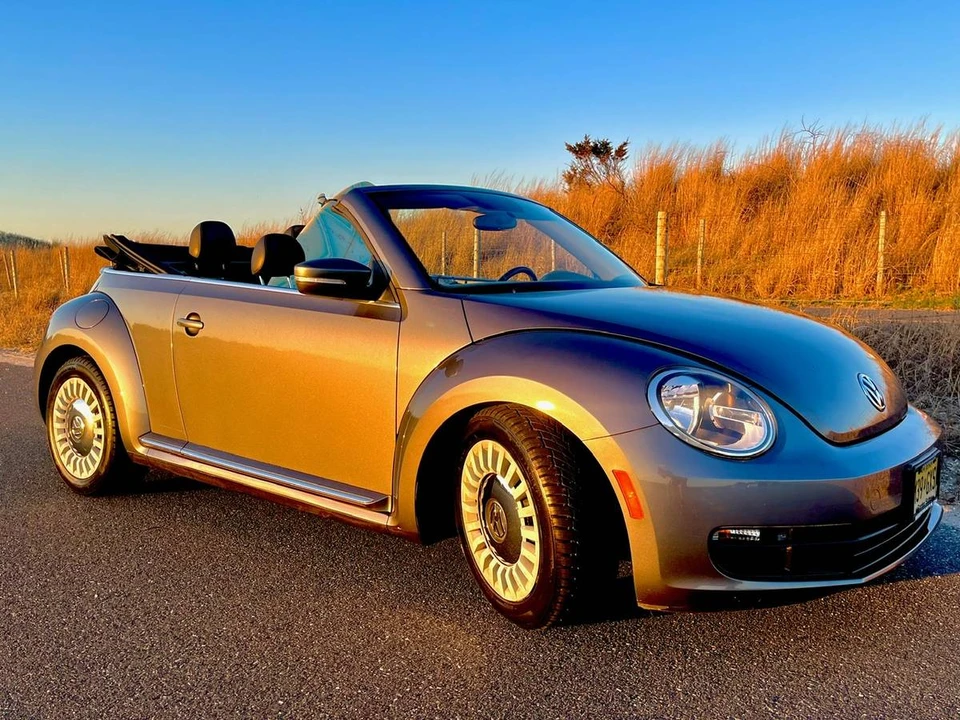 2013 Volkswagen A5 Beetle - Image 4 of 18