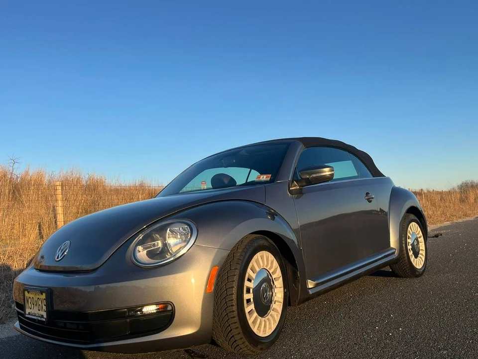 2013 Volkswagen A5 Beetle - Image 8 of 18