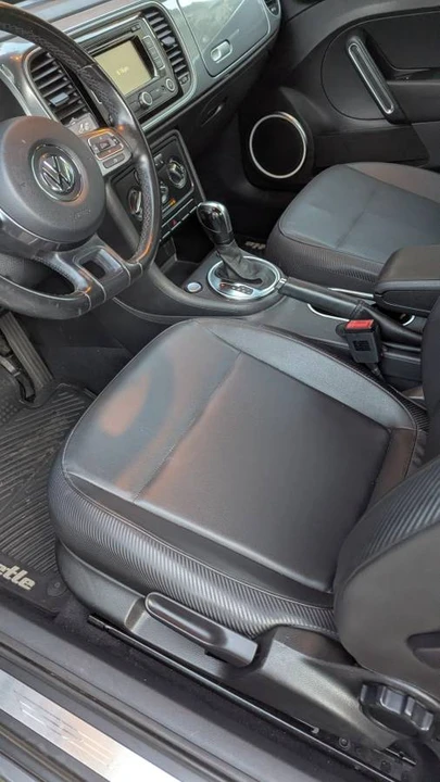 2013 Volkswagen A5 Beetle - Image 6 of 16