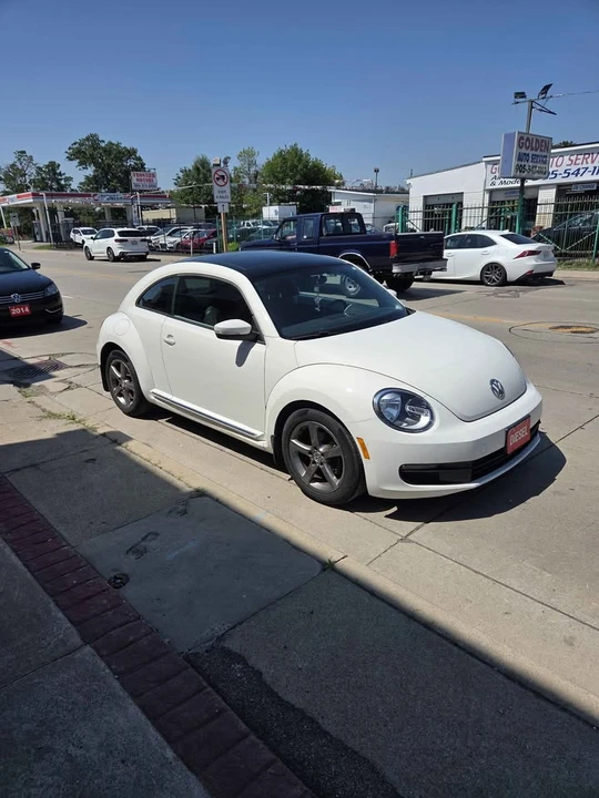 2013 Volkswagen A5 Beetle - Image 2 of 20