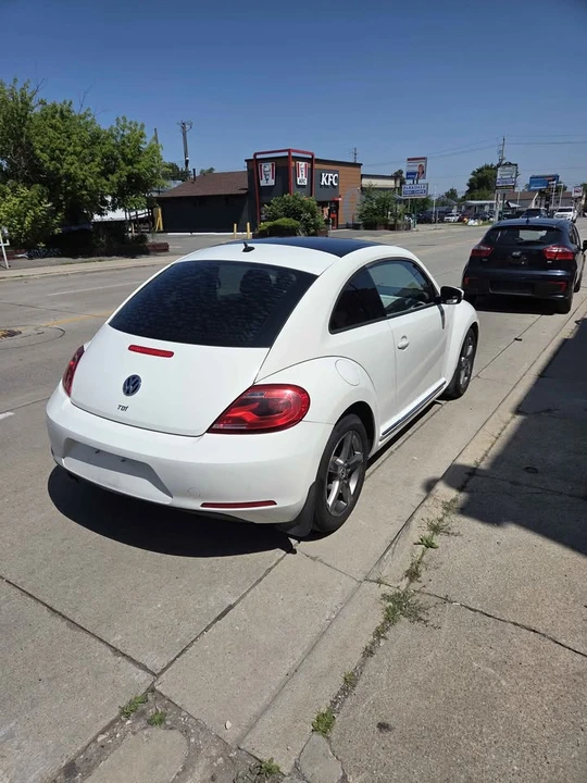 2013 Volkswagen A5 Beetle - Image 4 of 20