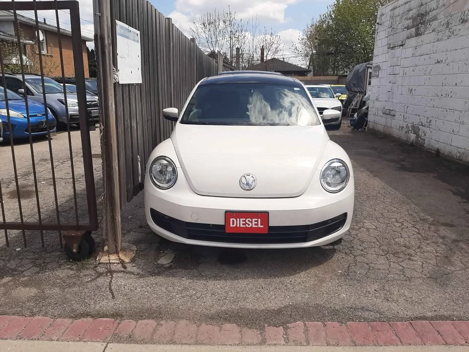 2013 Volkswagen A5 Beetle - Image 11 of 20