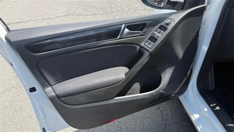 2013 Volkswagen GTI Mk6 - Image 5 of 31