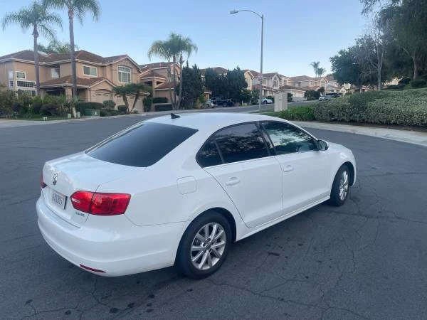2013 Volkswagen A6 Jetta - Image 2 of 17