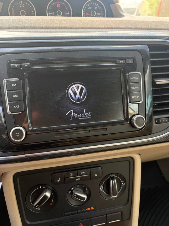 2013 Volkswagen A5 Beetle - Image 3 of 8