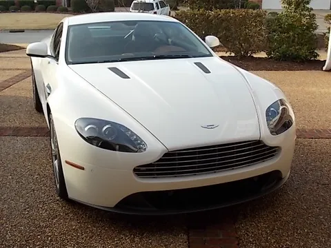 2013 Aston Martin V8 Vantage