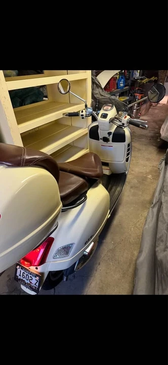 2013 Vespa Sei & PX & ET & LX & GT - Image 8 of 10