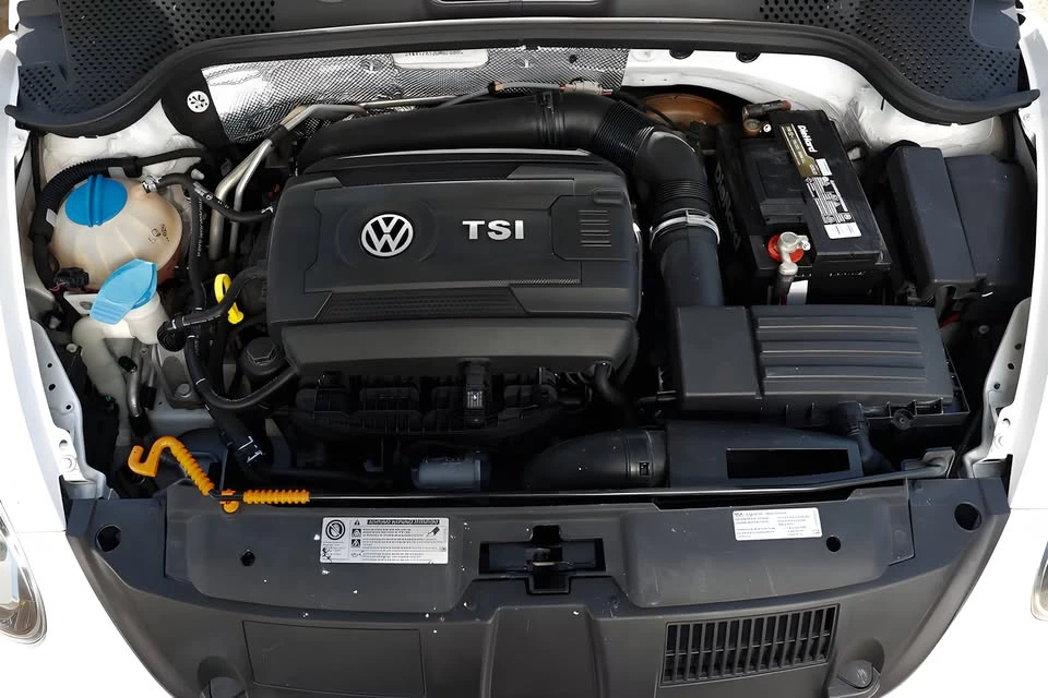 2013 Volkswagen A5 Beetle - Image 17 of 17