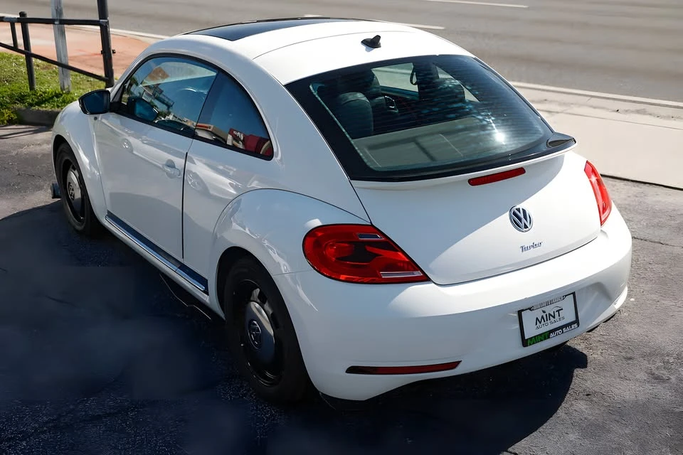 2013 Volkswagen A5 Beetle - Image 13 of 17