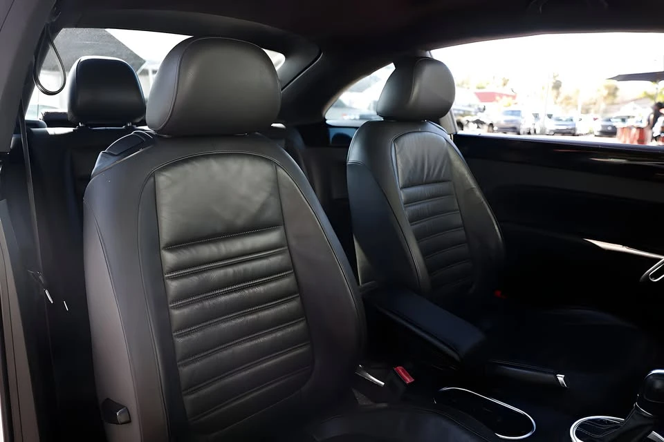 2013 Volkswagen A5 Beetle - Image 12 of 17