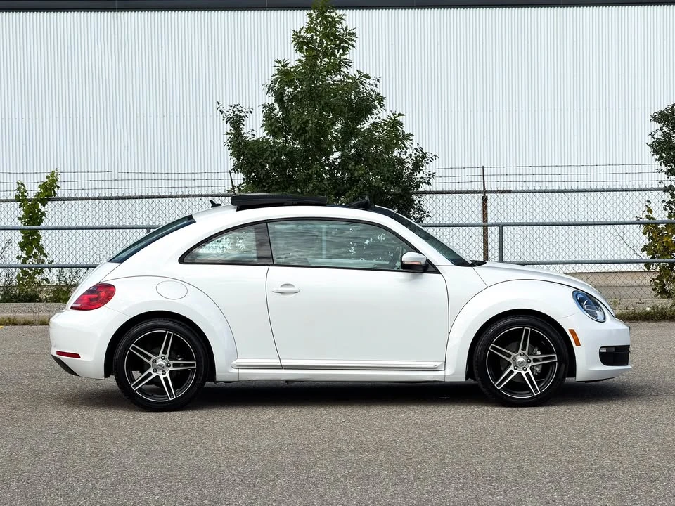 2013 Volkswagen A5 Beetle - Image 5 of 9
