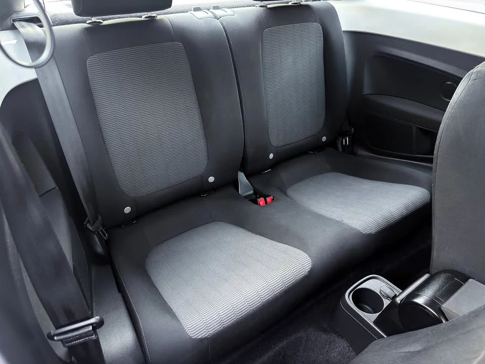 2013 Volkswagen A5 Beetle - Image 8 of 9