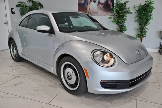2013 Volkswagen Beetle 2.5L V5 FWD