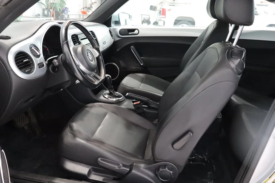 2013 Volkswagen A5 Beetle - Image 11 of 18