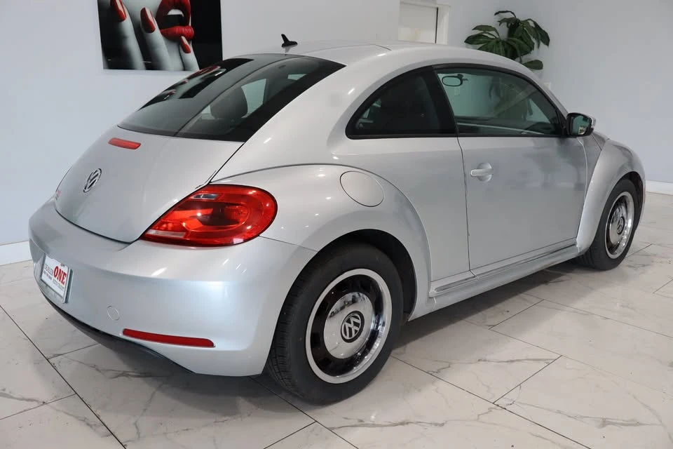 2013 Volkswagen A5 Beetle - Image 3 of 18