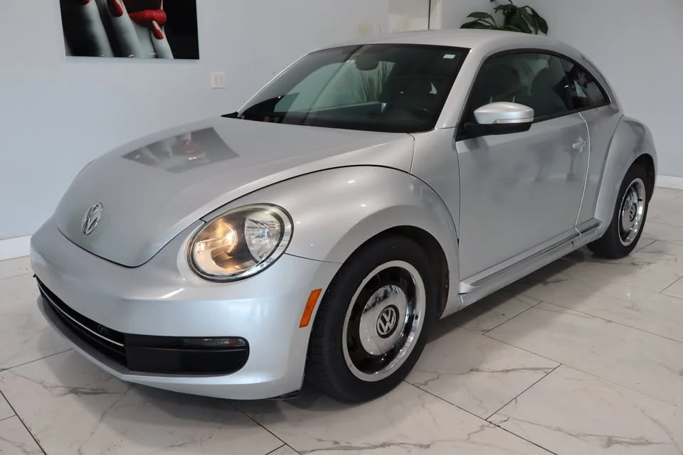 2013 Volkswagen A5 Beetle - Image 5 of 18