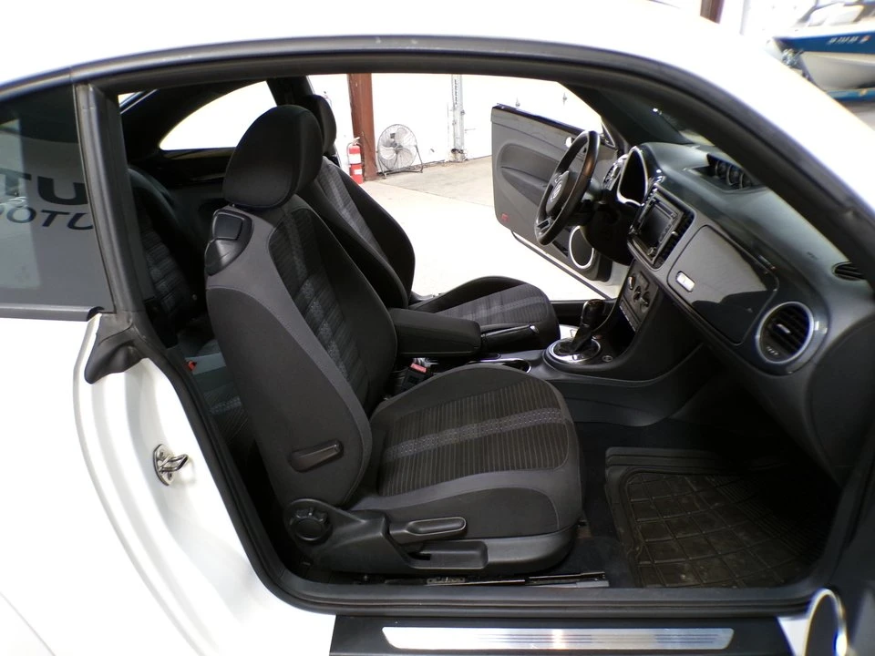 2013 Volkswagen A5 Beetle - Image 14 of 17