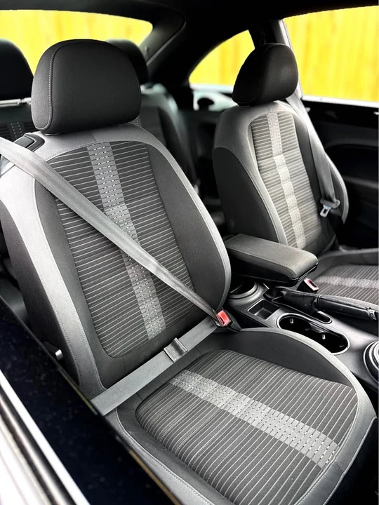2013 Volkswagen A5 Beetle - Image 7 of 10