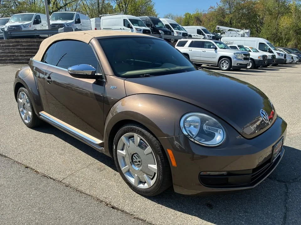 2013 Volkswagen A5 Beetle - Image 2 of 15