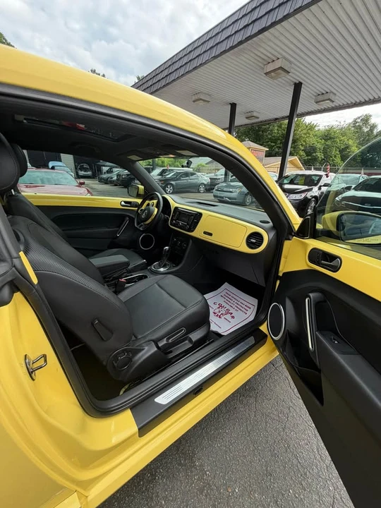 2013 Volkswagen A5 Beetle - Image 11 of 15