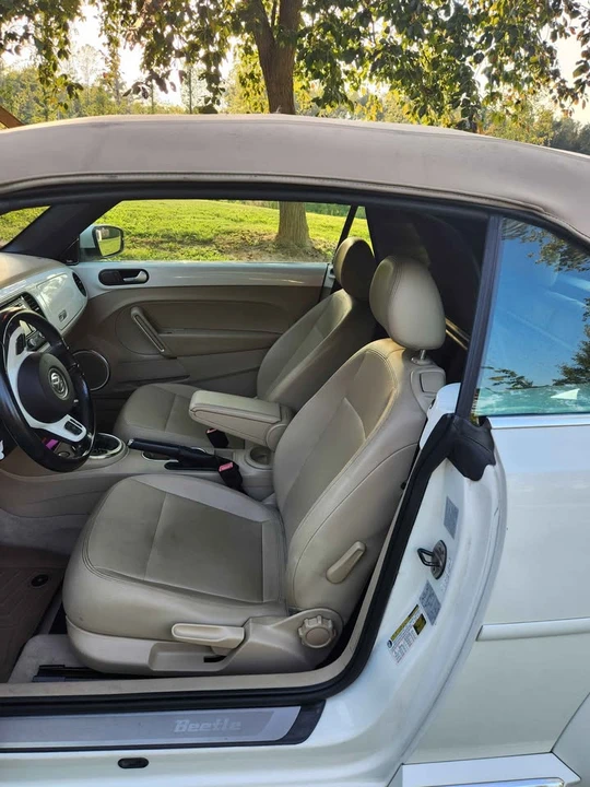 2013 Volkswagen A5 Beetle - Image 5 of 6